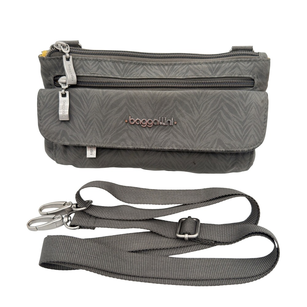 Baggallini Gray‎ Nylon Crossbody Organizer Bag Travel Purse Multi Pocket